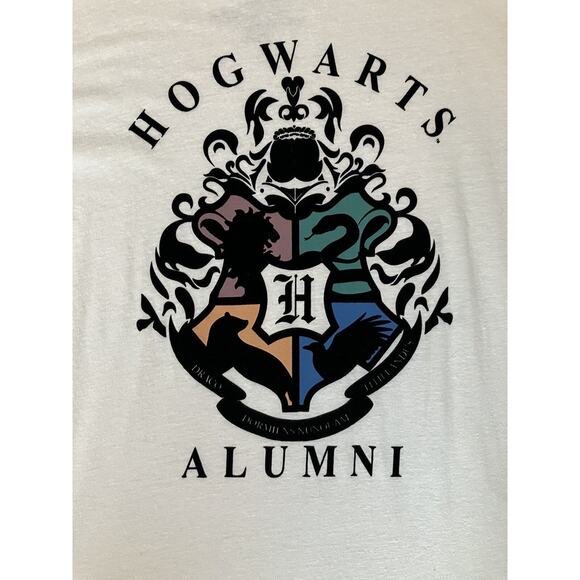 Harry Potter Hogwarts Alumni Womens T-Shirt 2XL Plus Crest Goth Wizard Gothic - Picture 3 of 6